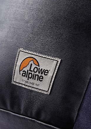 Lowe AlpineRetro Logo Panelleri Lowe Alpine Retro Logo Panelleri
