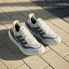 Adidas Ultraboost Strider Erkek Koşu Ayakkabısı 41  1/3 - Beyaz