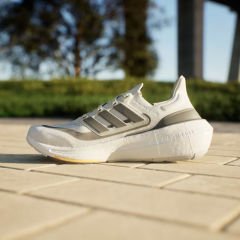 Adidas Ultraboost Strider Erkek Koşu Ayakkabısı 41  1/3 - Beyaz