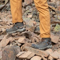 Keen Targhee III Erkek Su Geçirmez Outdoor Bot 43 - Kahverengi/Siyah