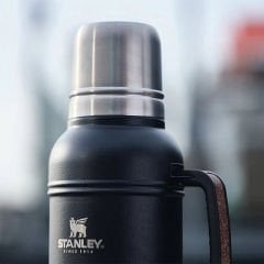 Stanley The Artisan Paslanmaz Çelik Termos 1.4 Lt 1,4 LT - Siyah